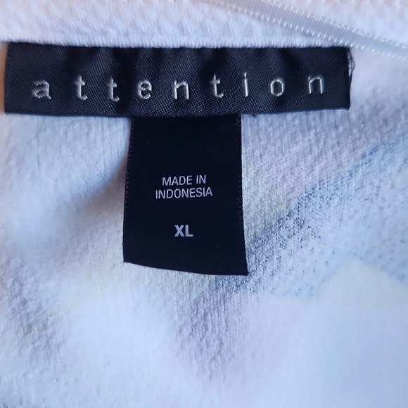 Attention Geometric Print Sleeveless Dress - Picture 13 of 14